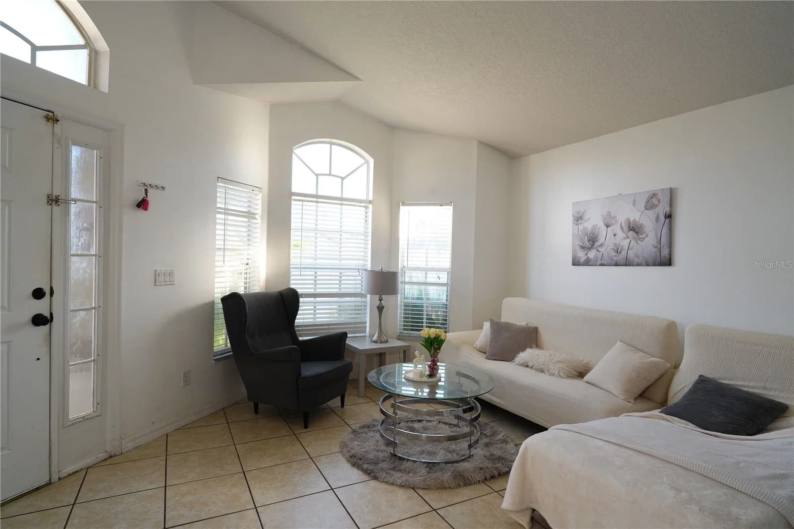 Photo 4 of 5151 HOOK HOLLOW CIR