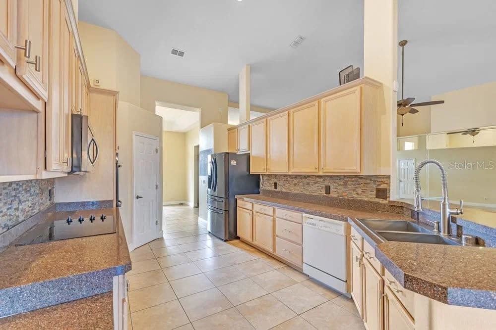 407 THUNDER GULCH Court