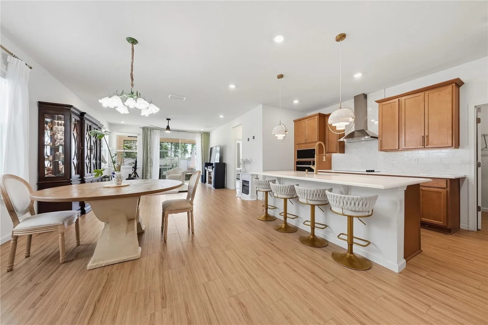 4700 CRAGMERE Loop