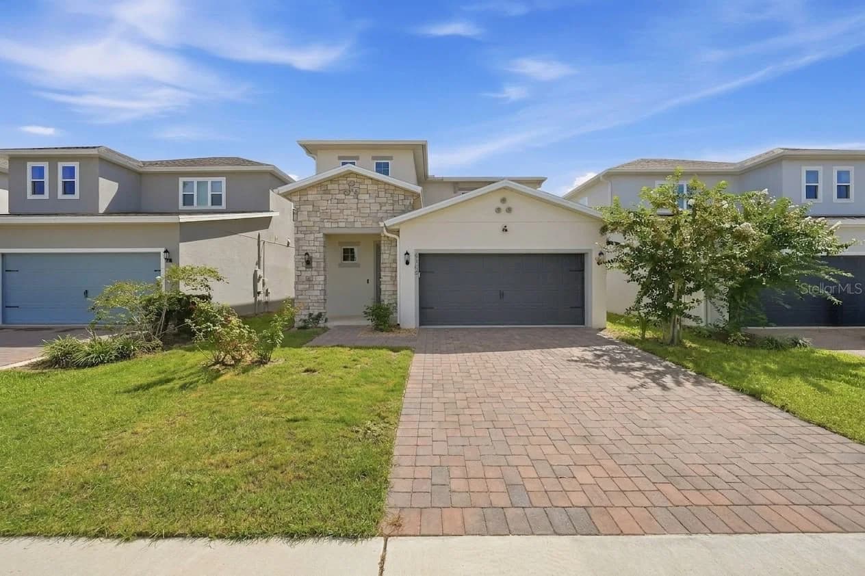 4700 CRAGMERE Loop