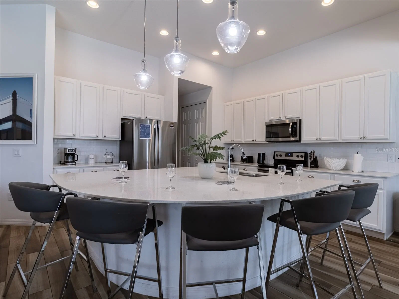 Photo 5 of 6136 BROAD OAK Drive