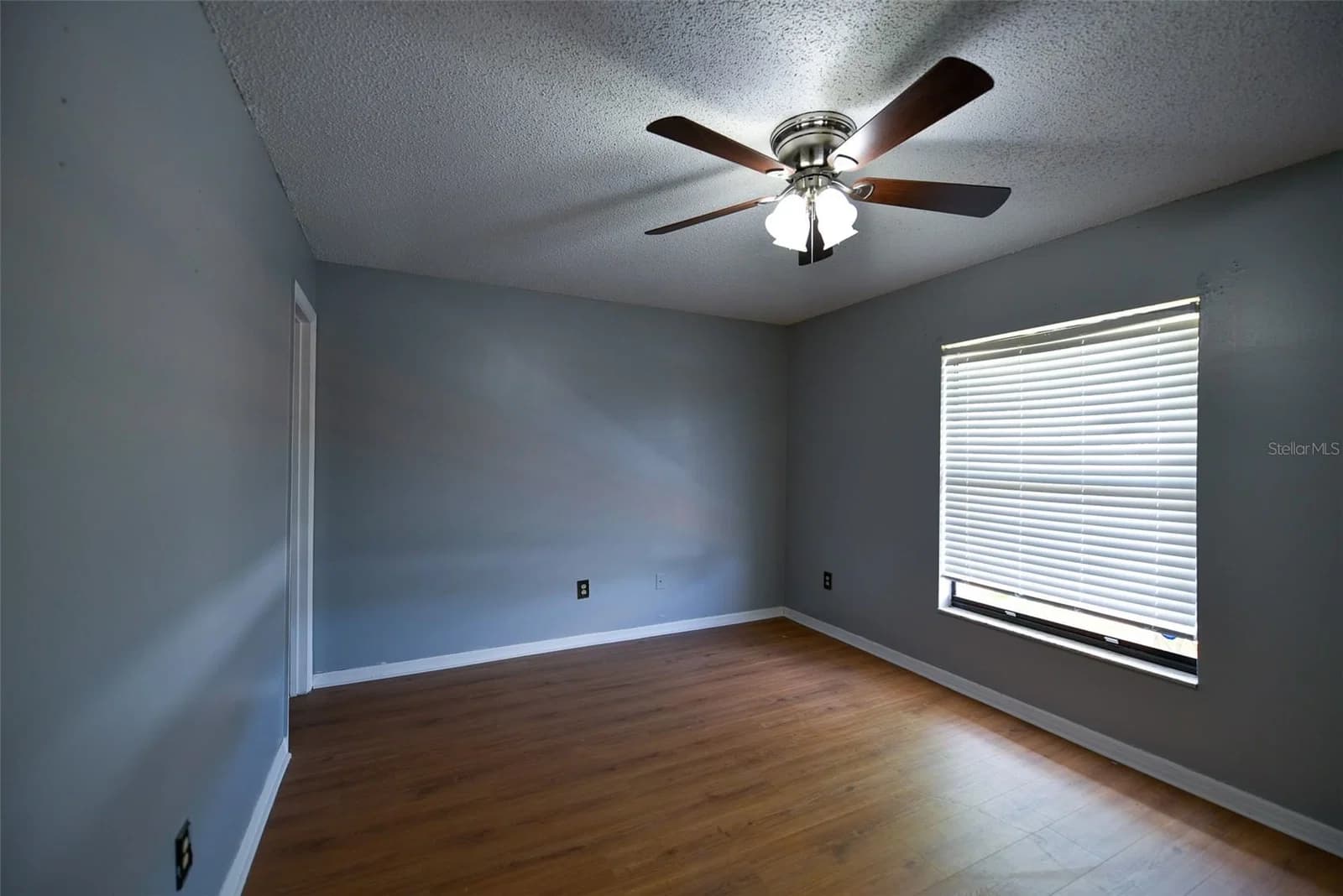1621 SANDY POINT Square #61
