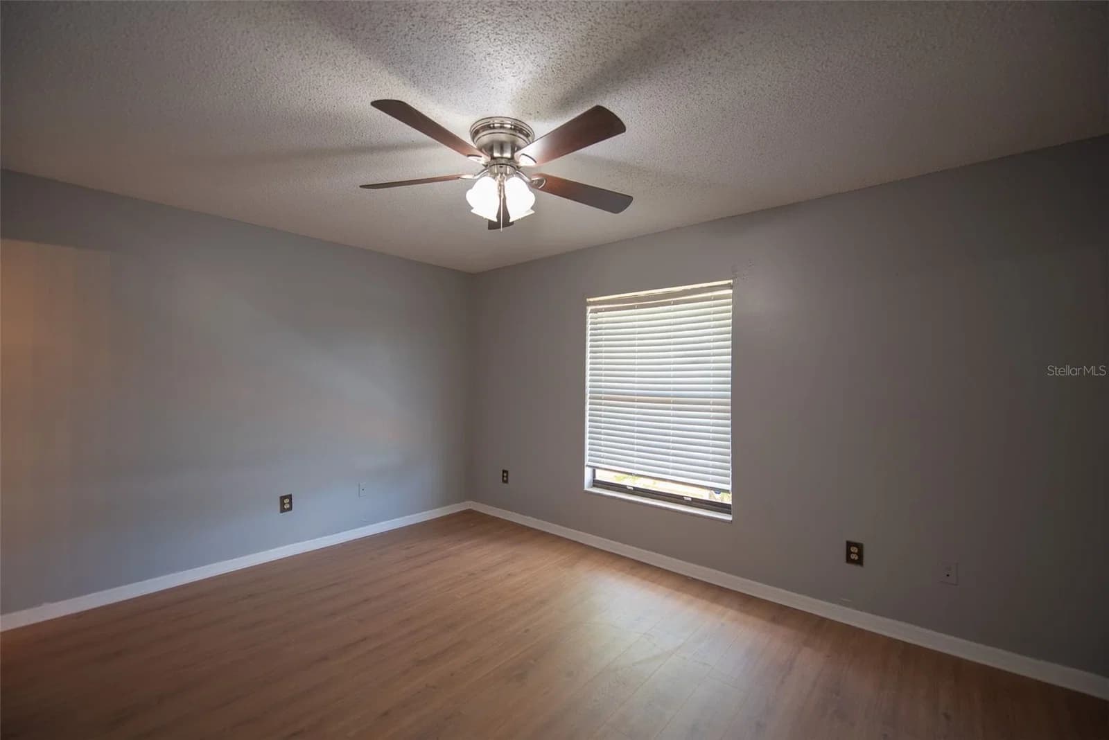 1621 SANDY POINT Square #61