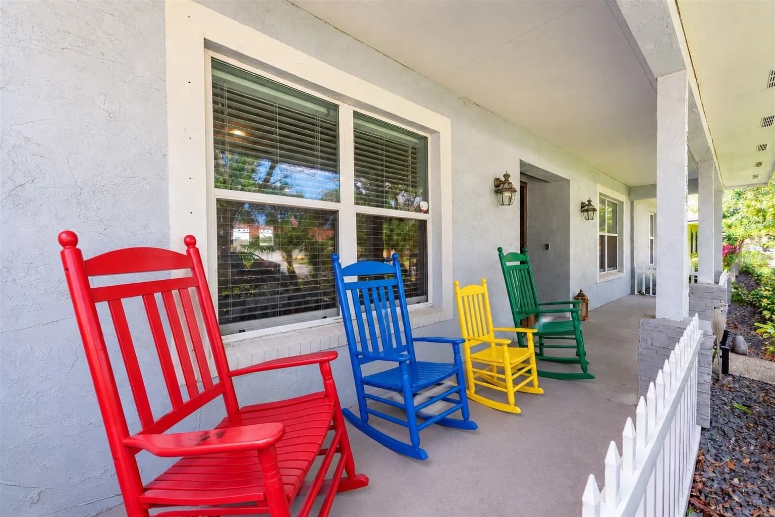 Photo 4 of 8144 BANYAN Boulevard