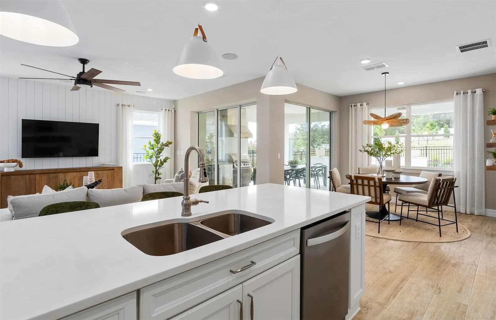 Photo 5 of 13056 SANDCASTLE DRIVE