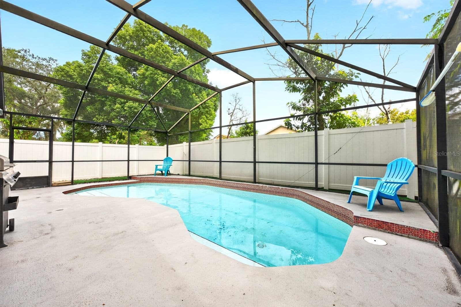 Photo 4 of 9905 DEAN ACRE Drive