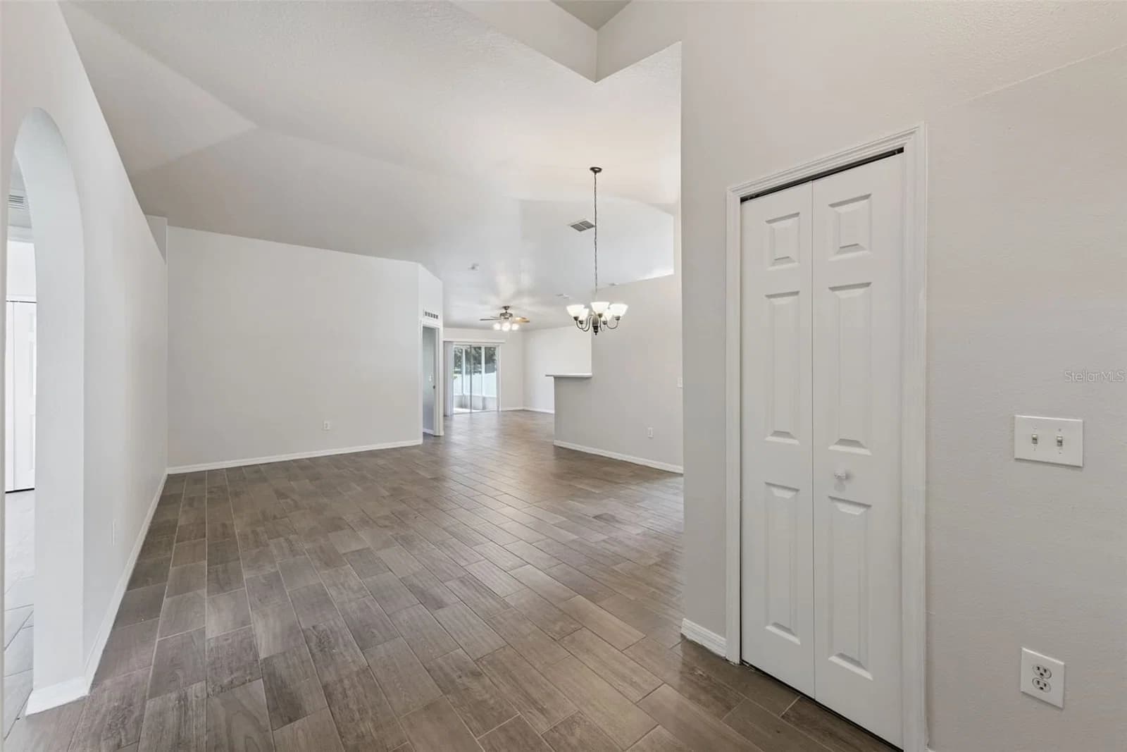 1906 CORNER GLEN Drive