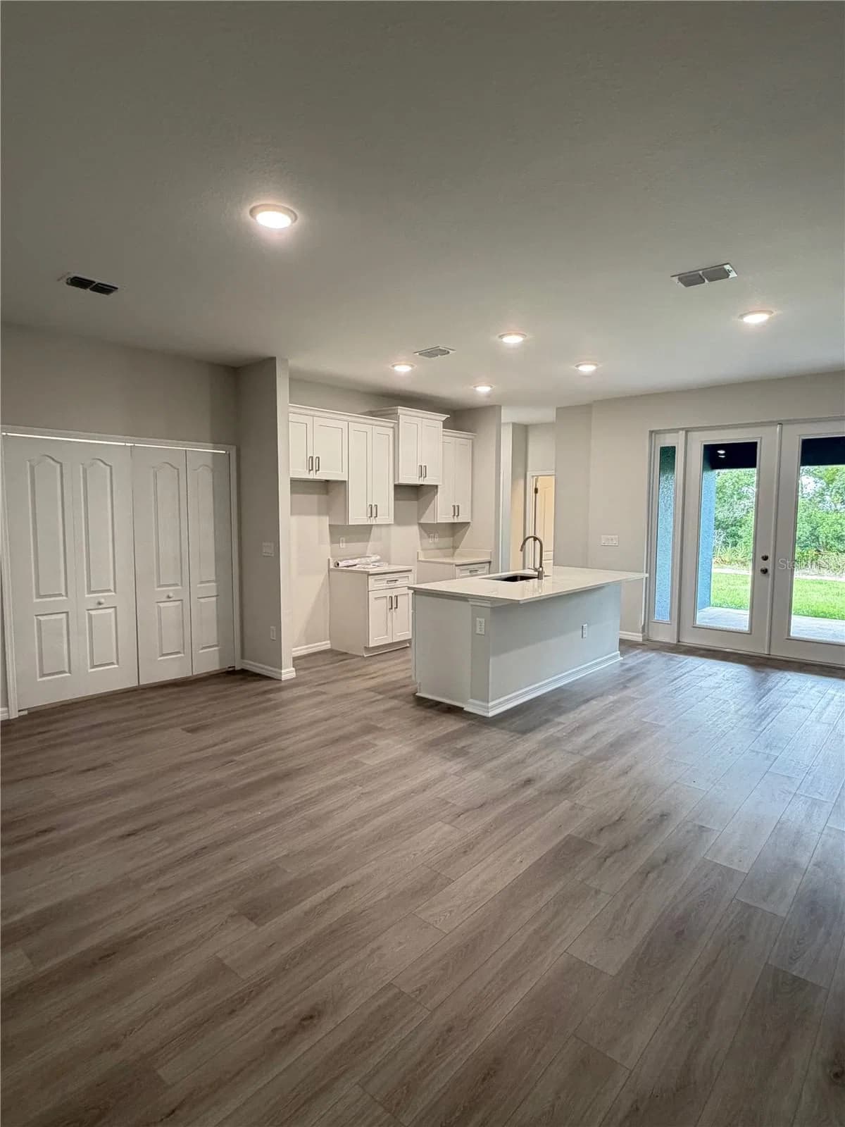 Photo 5 of 15709 34TH COURT Road