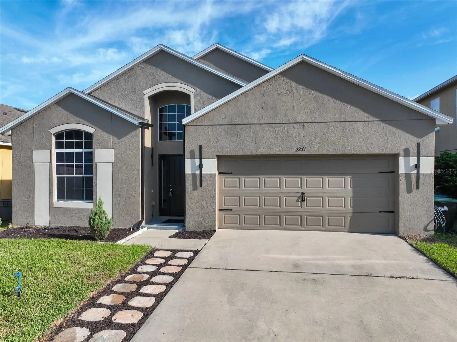 2271 CRYSTAL FALLS Way