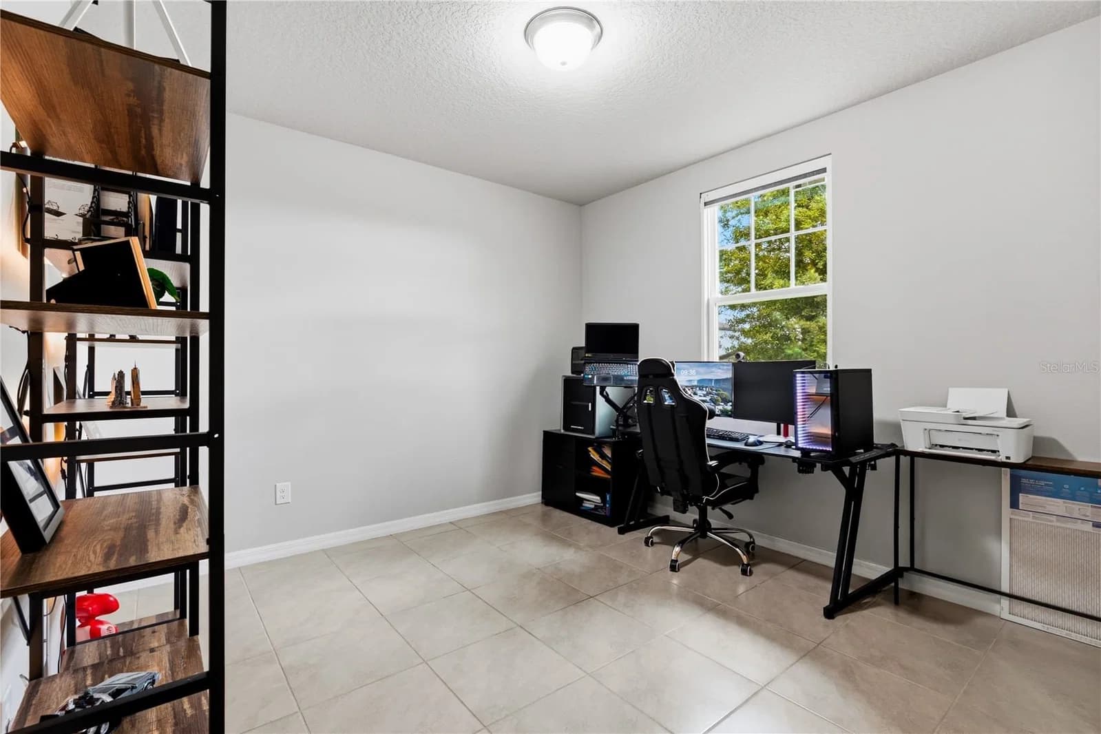 Photo 5 of 1520 CONGAREE Street