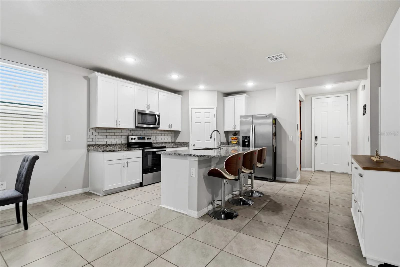 Photo 4 of 1520 CONGAREE Street