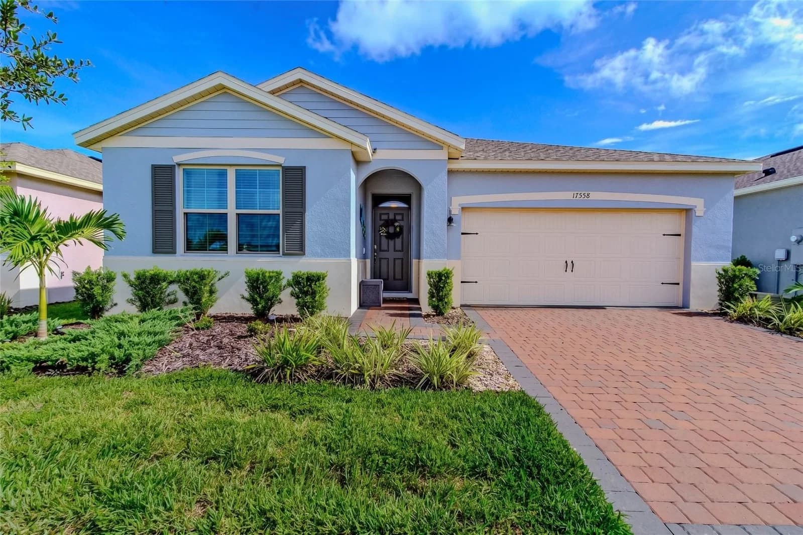 17558 BLAZING STAR Circle