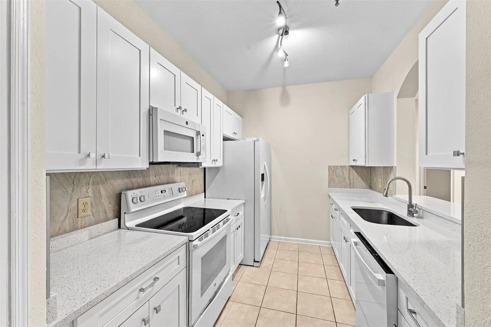 Photo 4 of 7135 YACHT BASIN Avenue #211