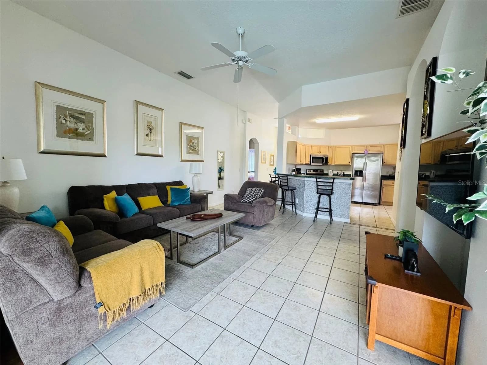 Photo 5 of 400 MONTARA Drive