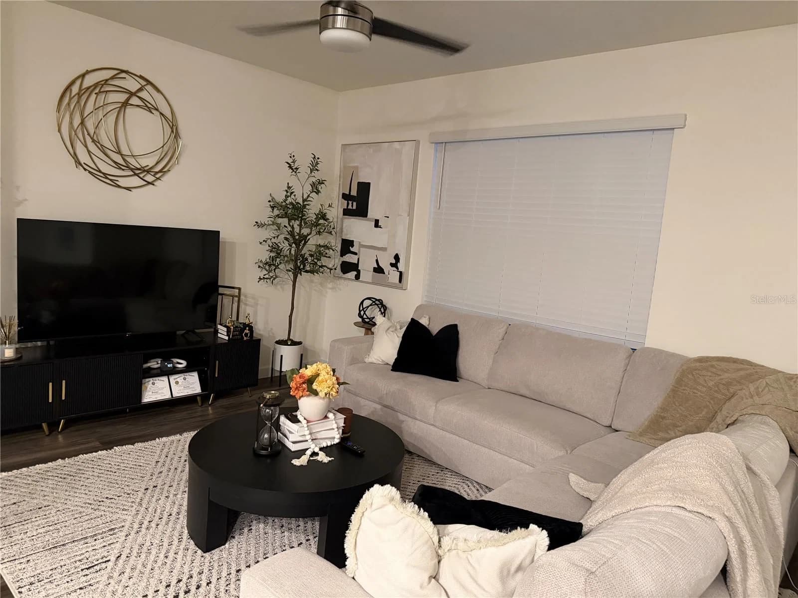 Photo 4 of 258 CAPULET Cove
