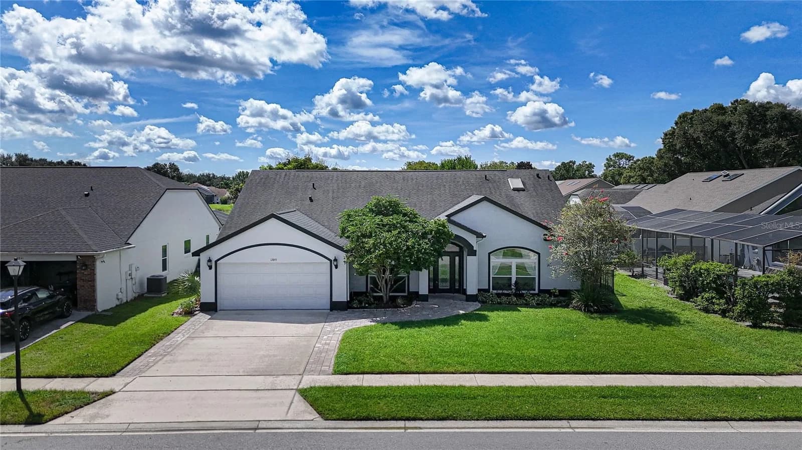 Photo 2 of 12845 FORESTEDGE Circle