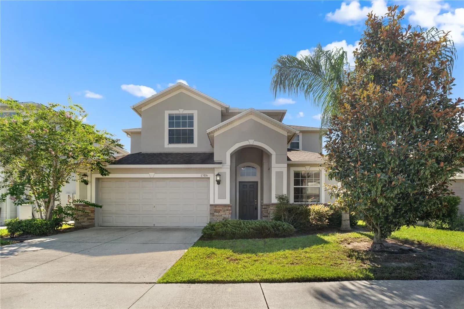 1586 THETFORD Circle