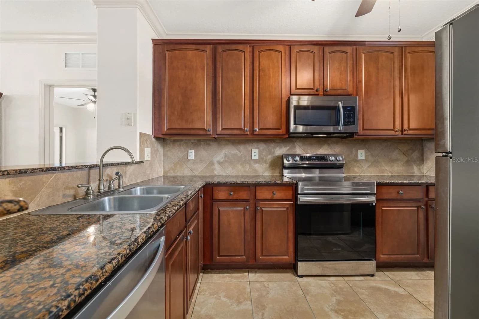 Photo 4 of 901 CHARO Parkway #716