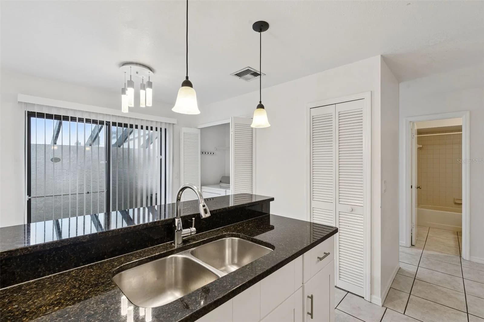 Photo 5 of 2383 SUN VALLEY Circle #2383