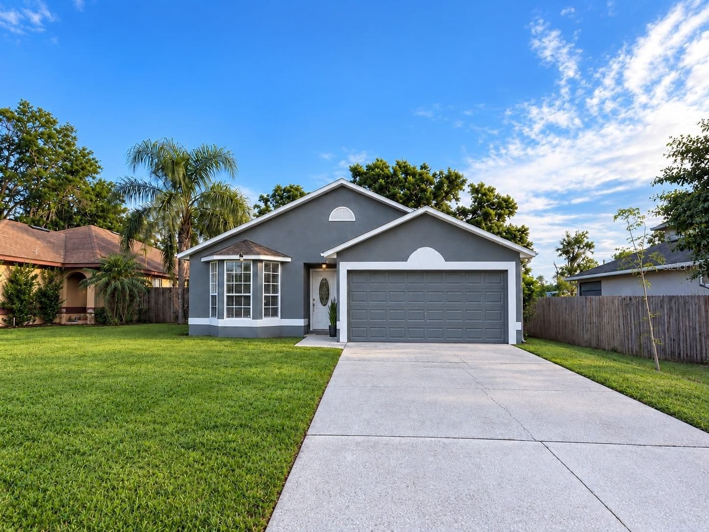 520 MAGNOLIA Avenue