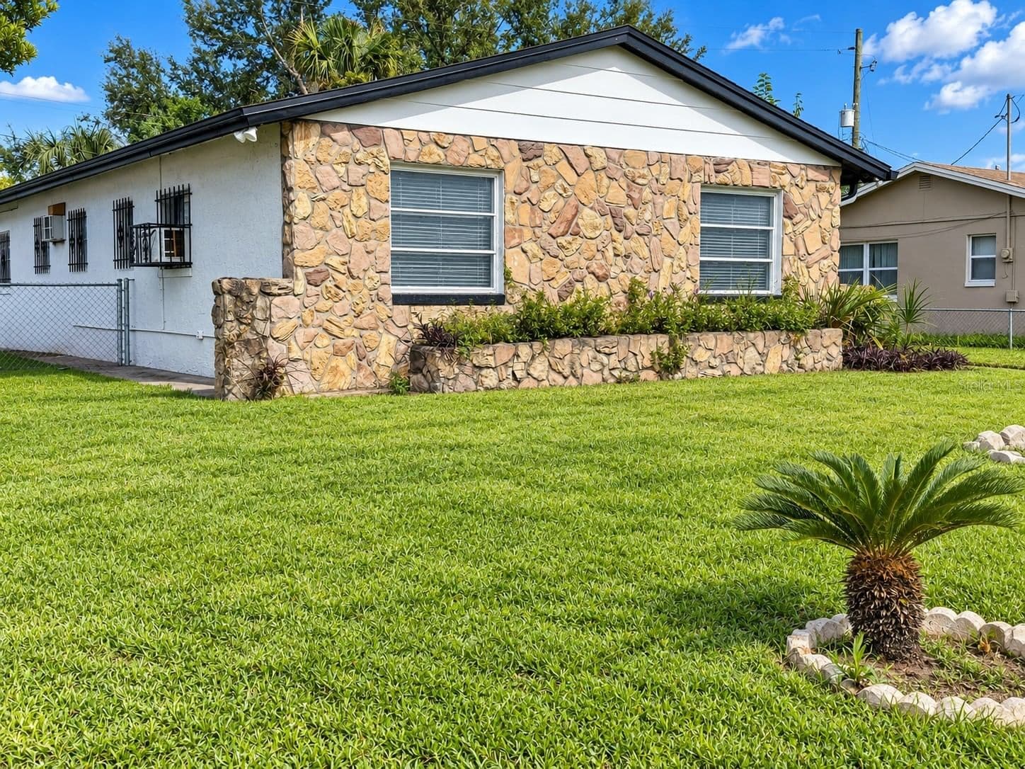 Photo 2 of 3032 PINDER Court