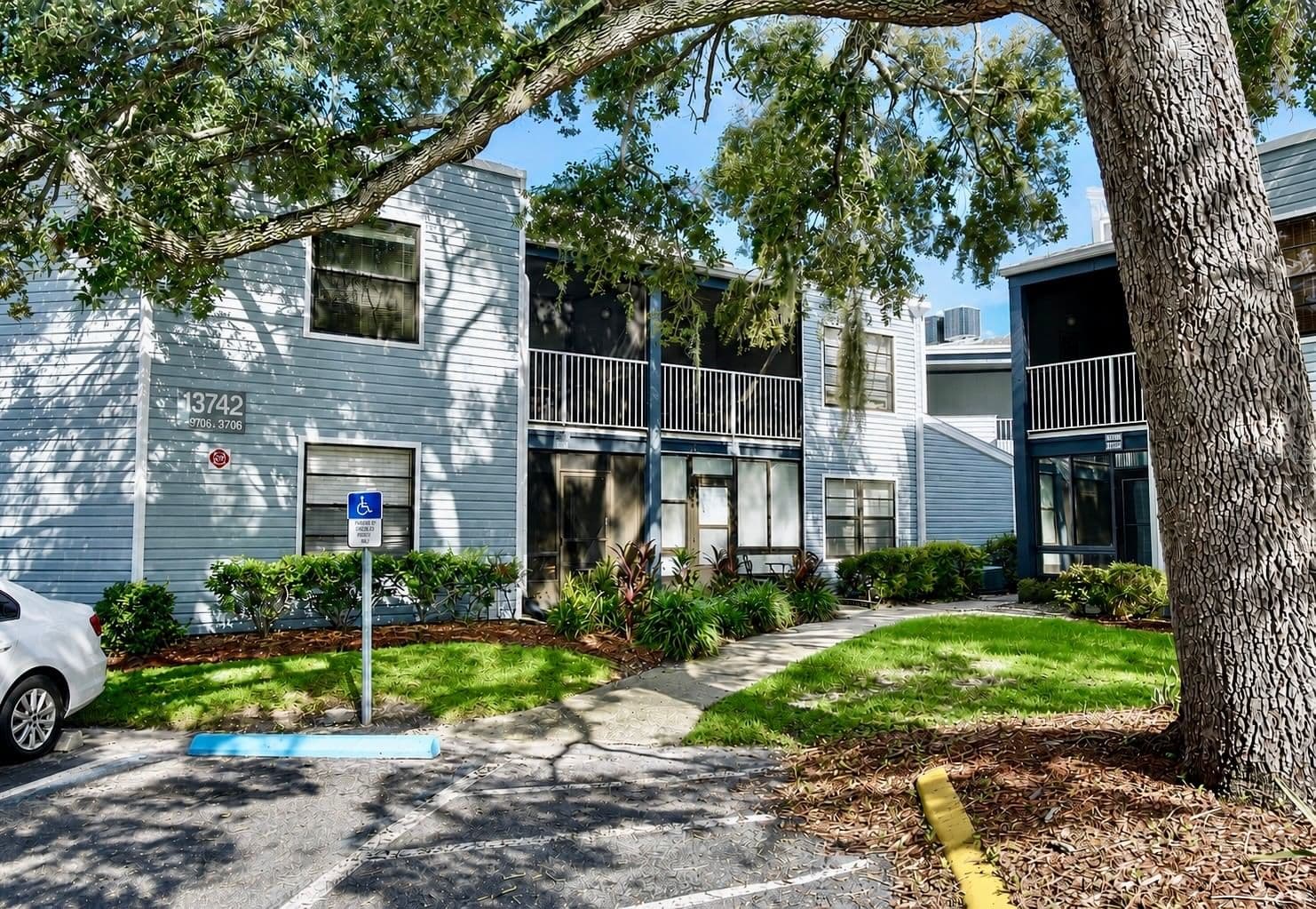 3712 SOUTHPOINTE Drive #U6