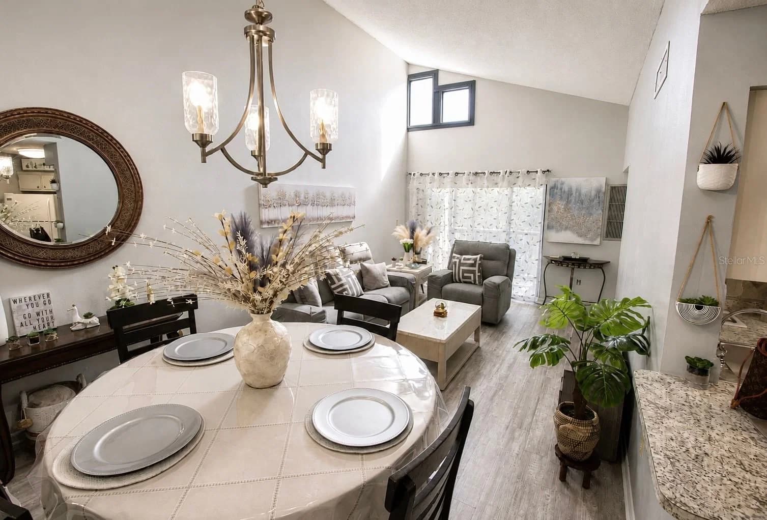 Photo 4 of 3712 SOUTHPOINTE Drive #U6
