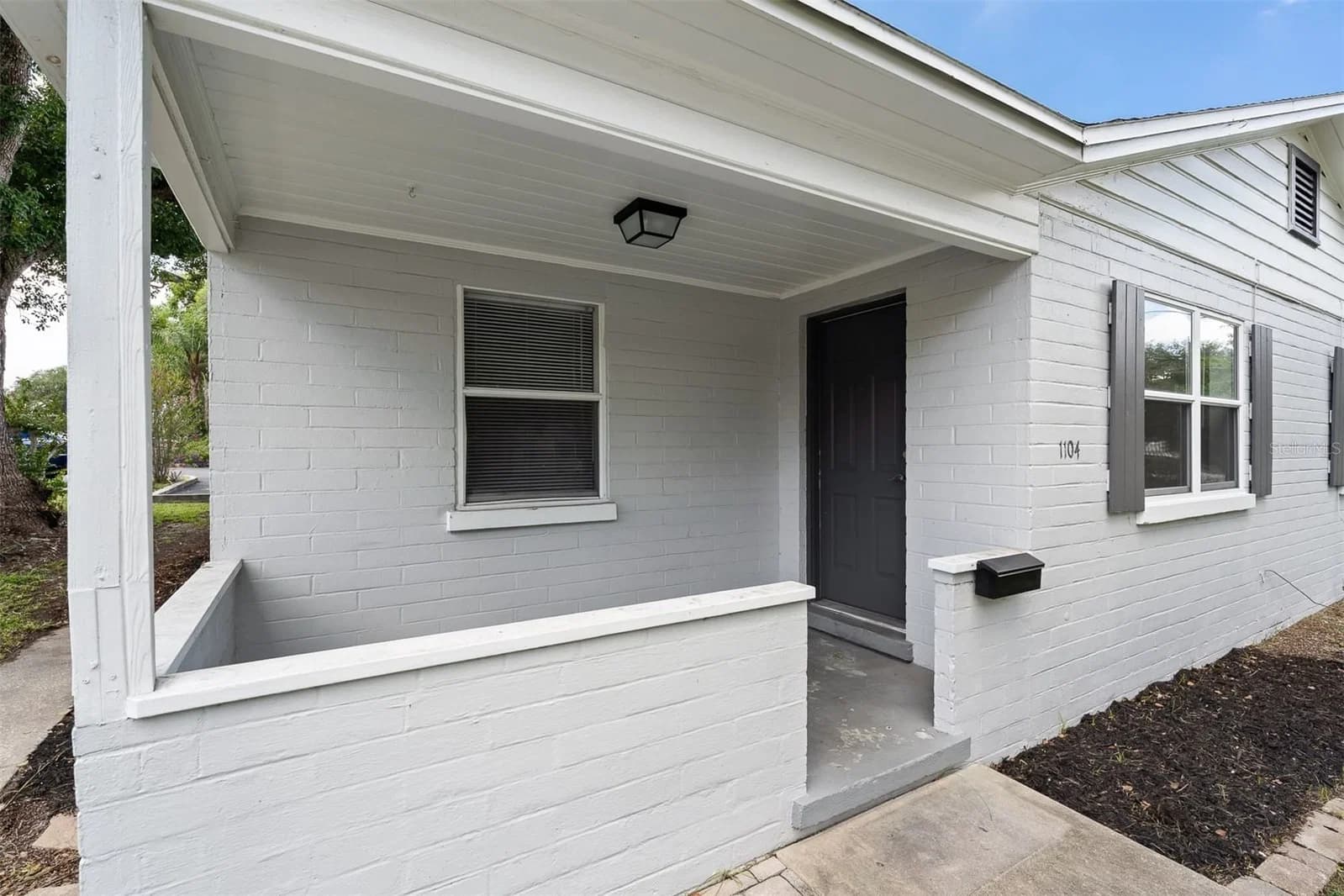 Photo 4 of 1104 HARWOOD Street