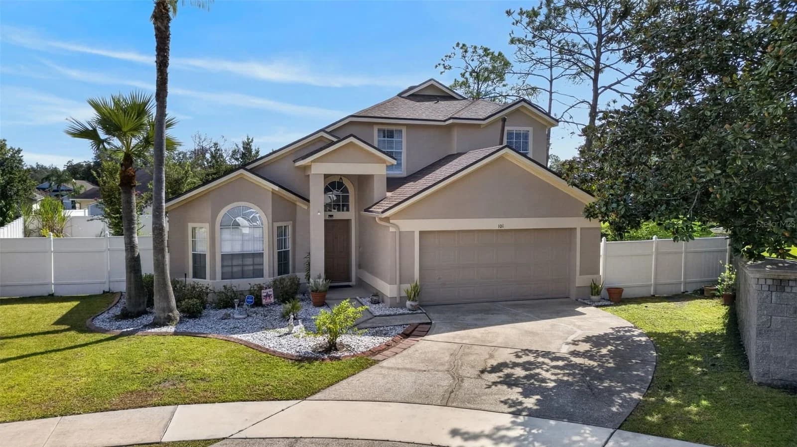 101 RAZORBILL Court