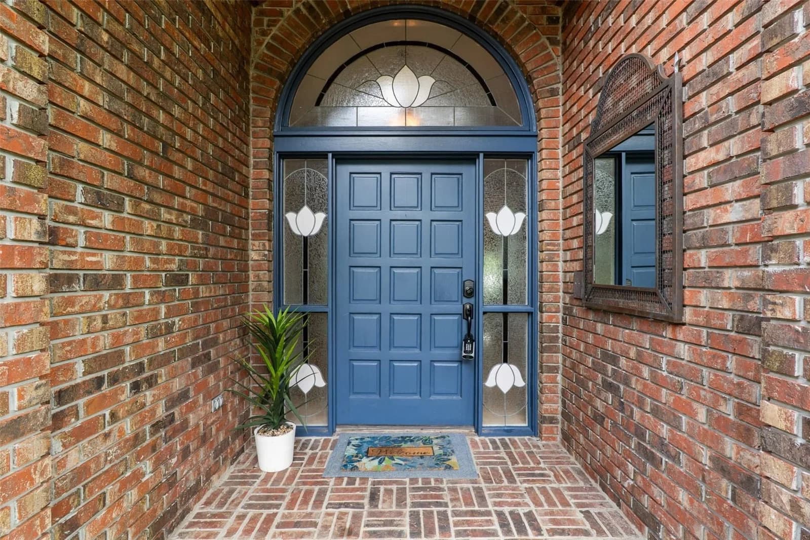 333 BRANTLEY CLUB Place