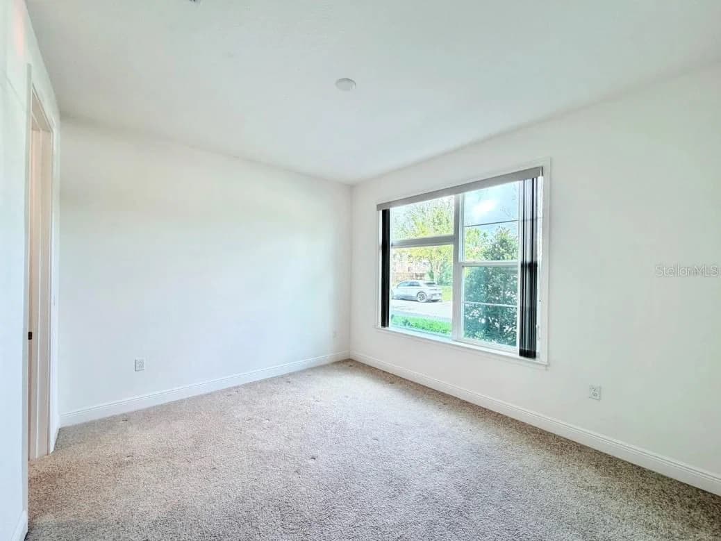 Photo 5 of 9886 BUCKLOW HILL Drive