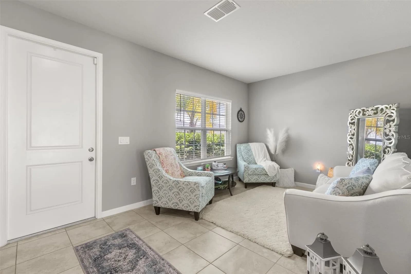 Photo 4 of 1596 EUCALYPTUS Way