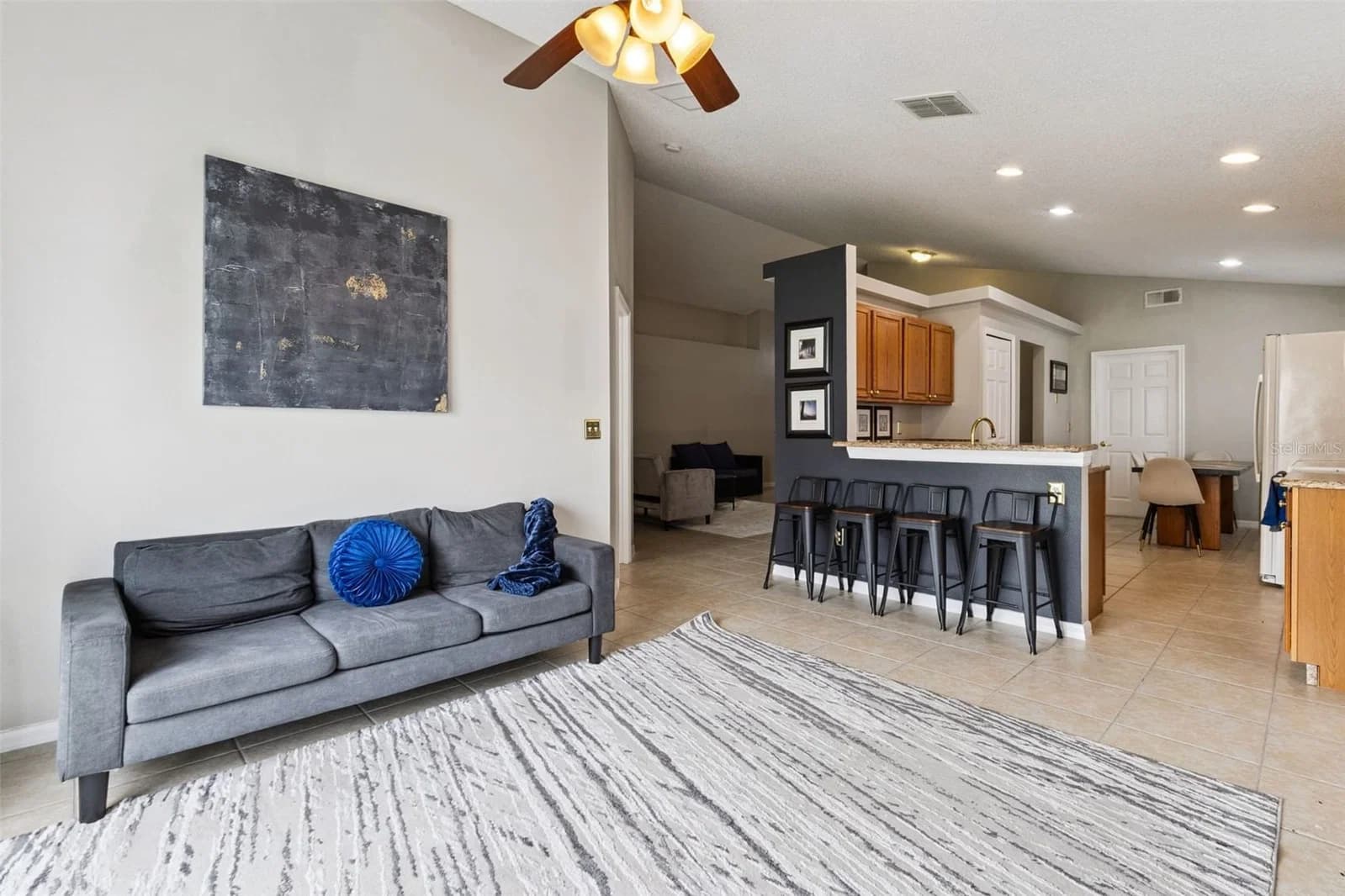 Photo 4 of 334 BRAYTON LN