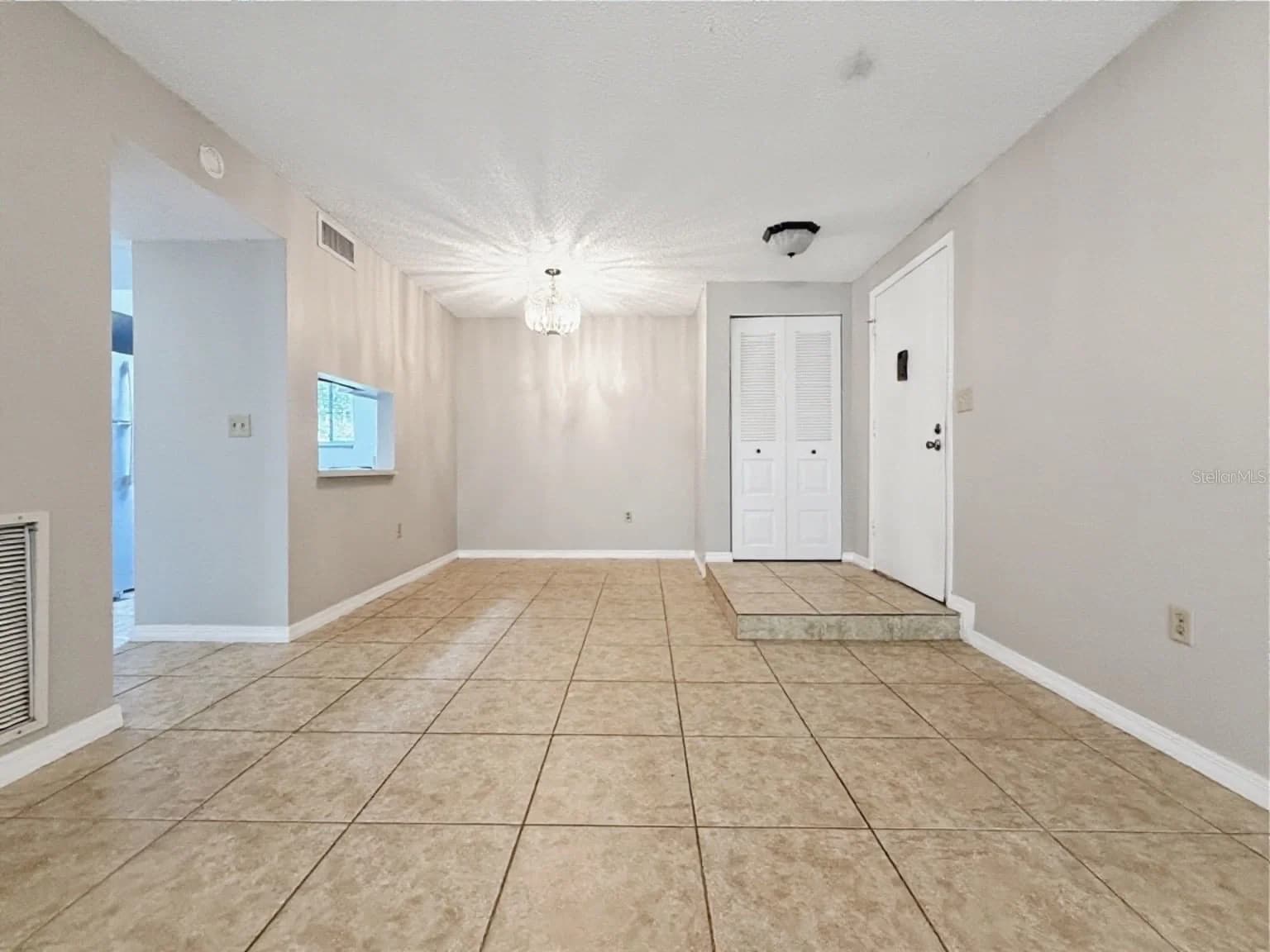 Photo 5 of 3284 SEMORAN Boulevard #11