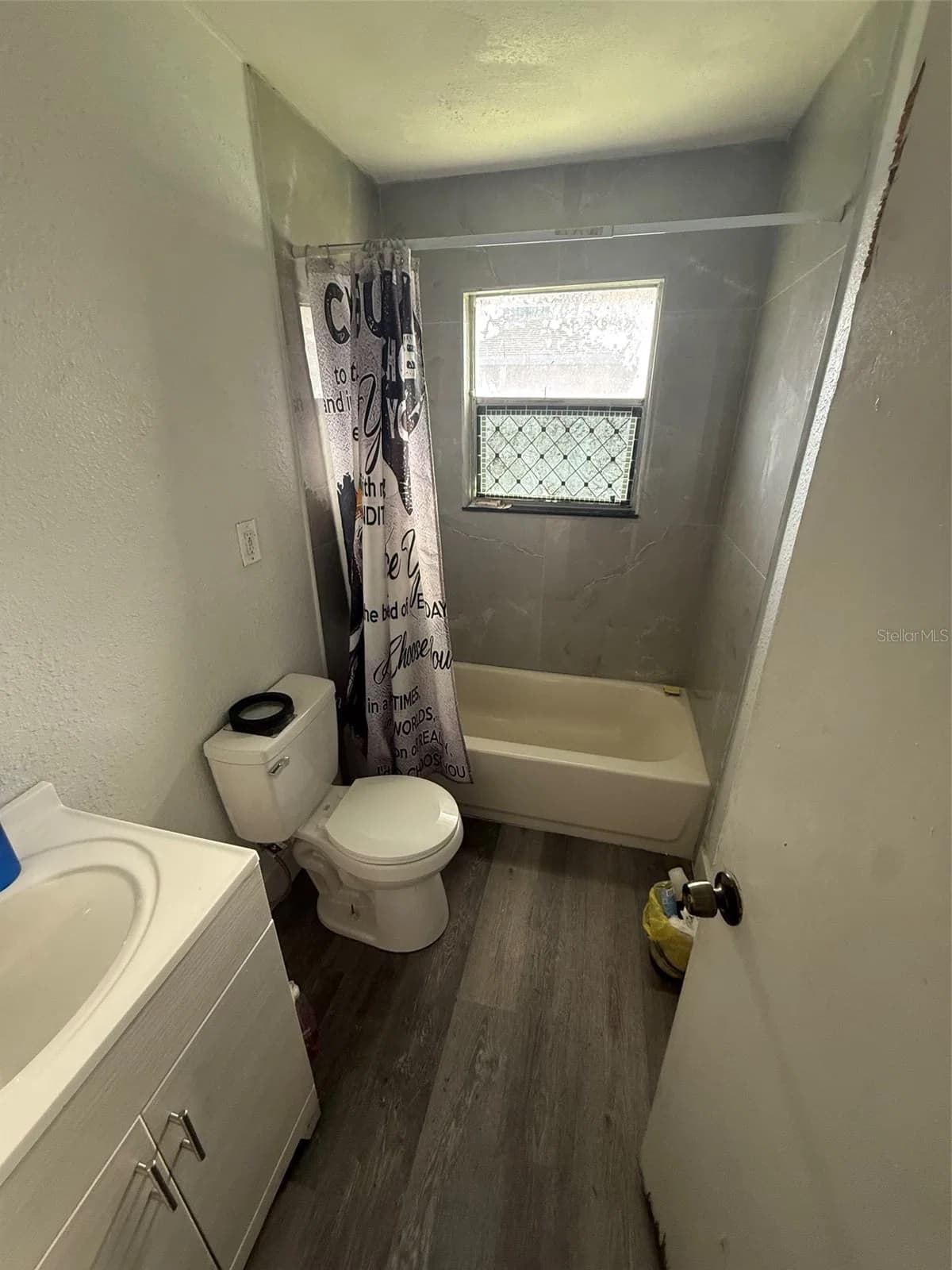 Photo 4 of 4450 GORE Avenue