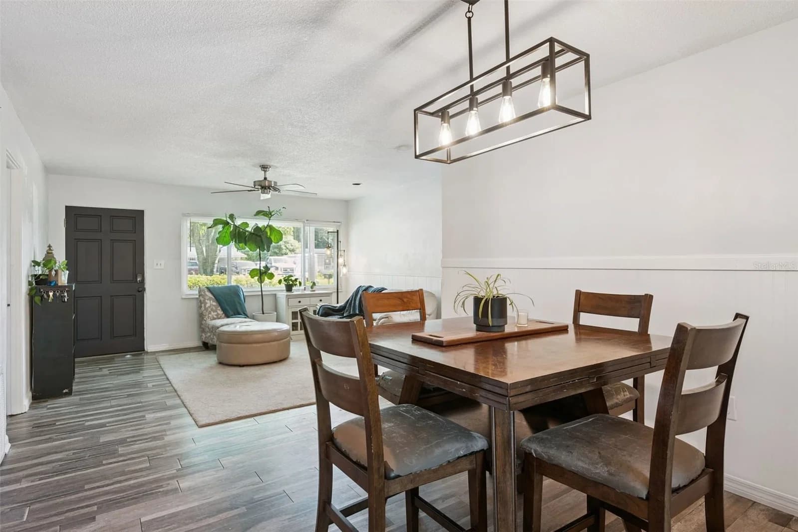 Photo 4 of 6316 HILLWOOD Drive