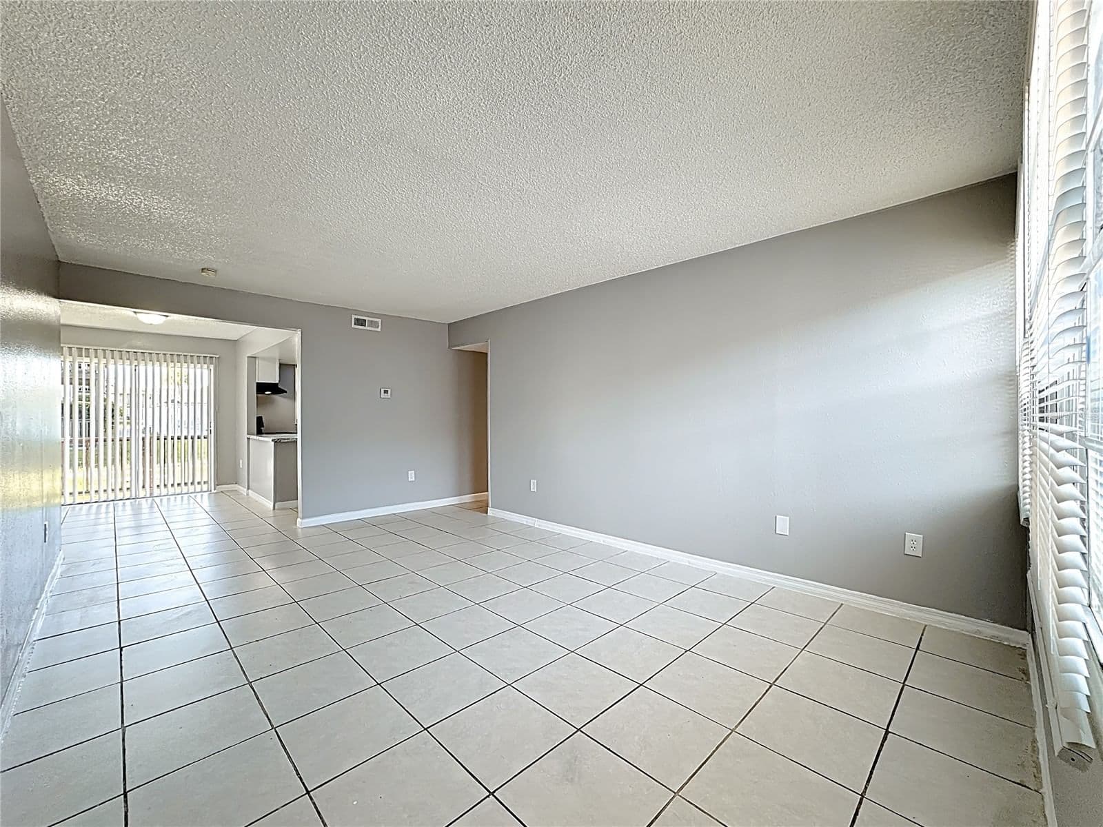 Photo 4 of 2777 L B MCLEOD Road #2777