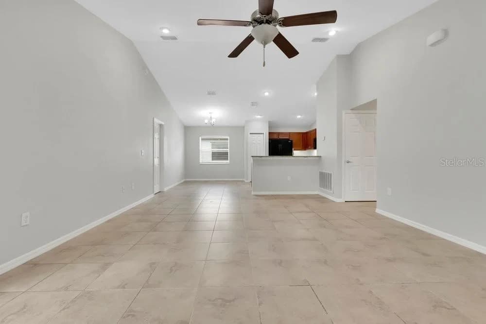 Photo 5 of 4856 SUMMERFIELD Circle