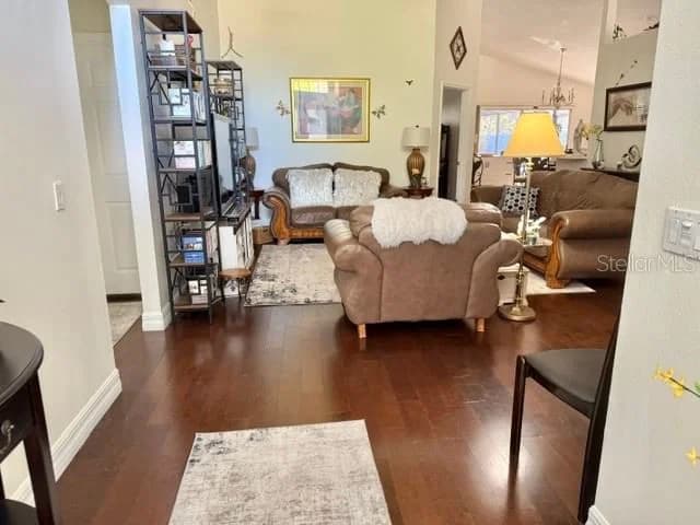 322 SHADOWBAY Boulevard