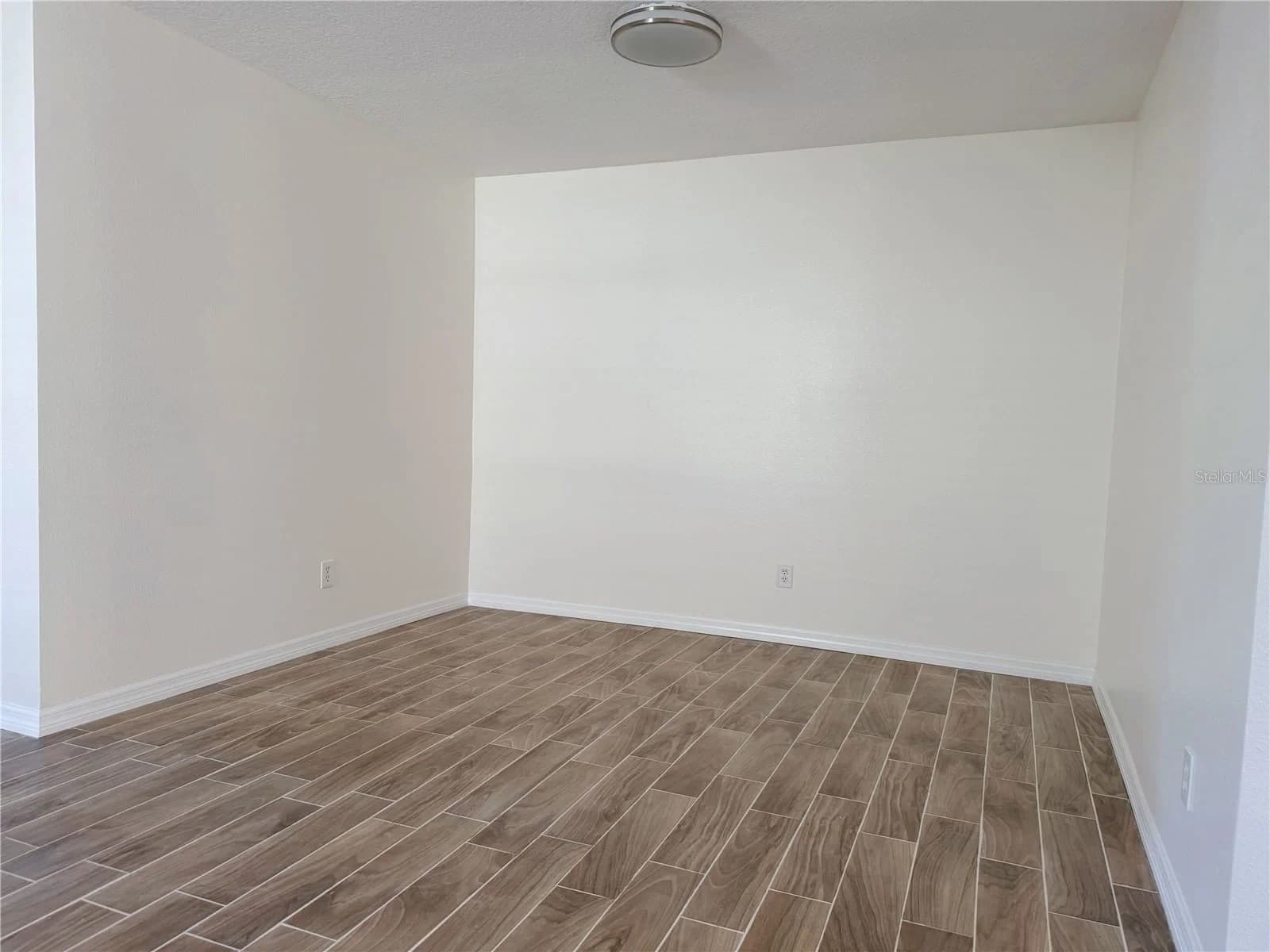 Photo 5 of 760 CRESTING OAK Circle