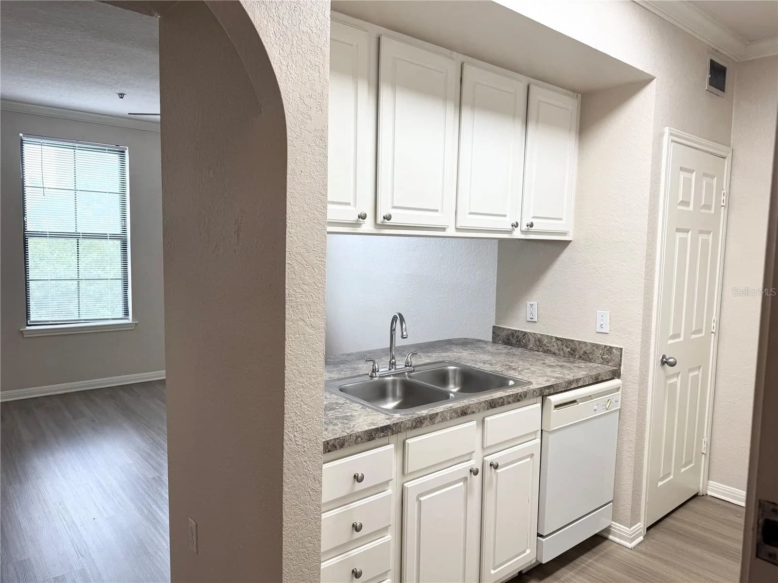 Photo 4 of 911 ORANGE Avenue #445