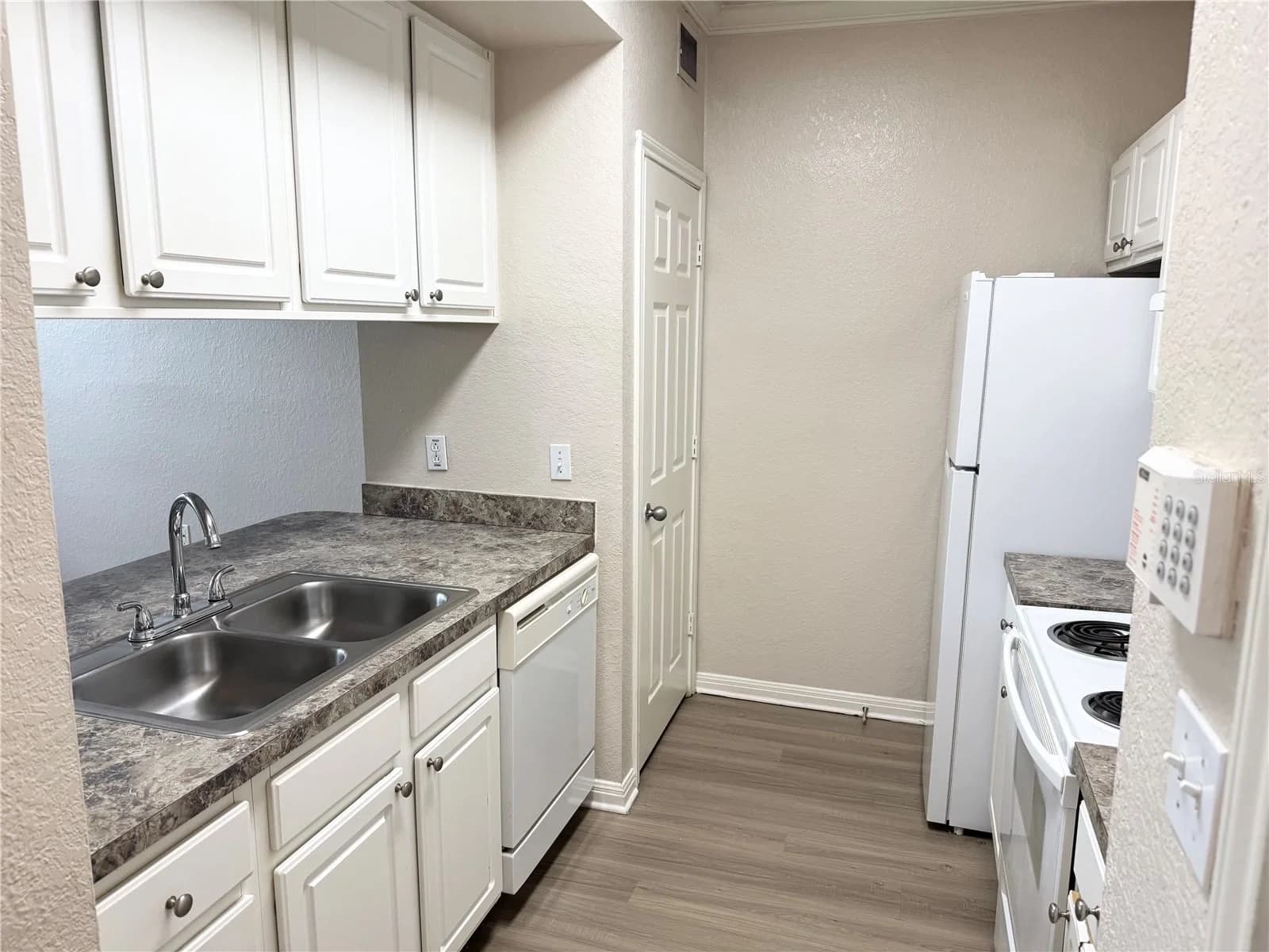 Photo 5 of 911 ORANGE Avenue #445