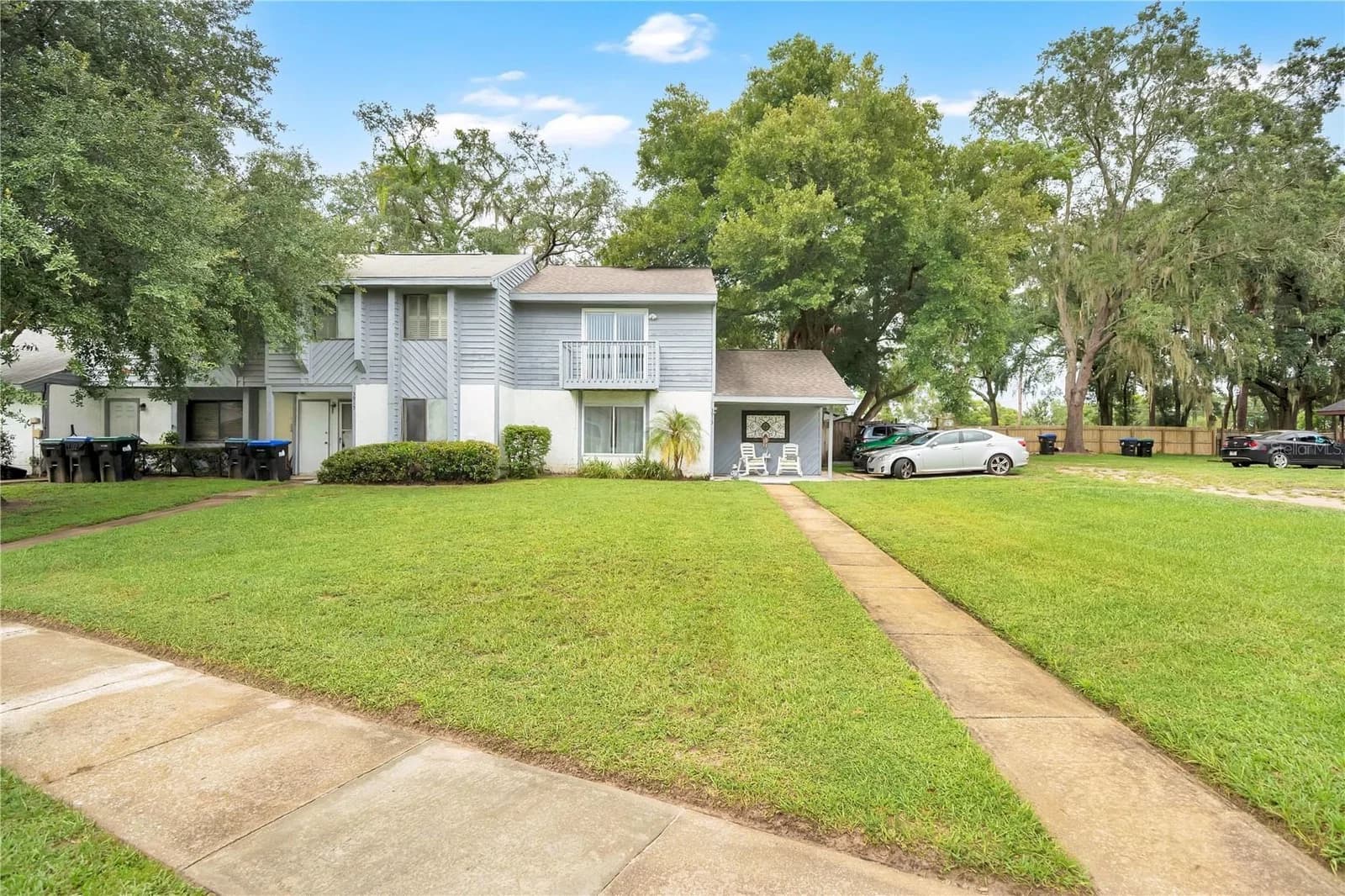 3913 MAGNOLIA POINTE Lane