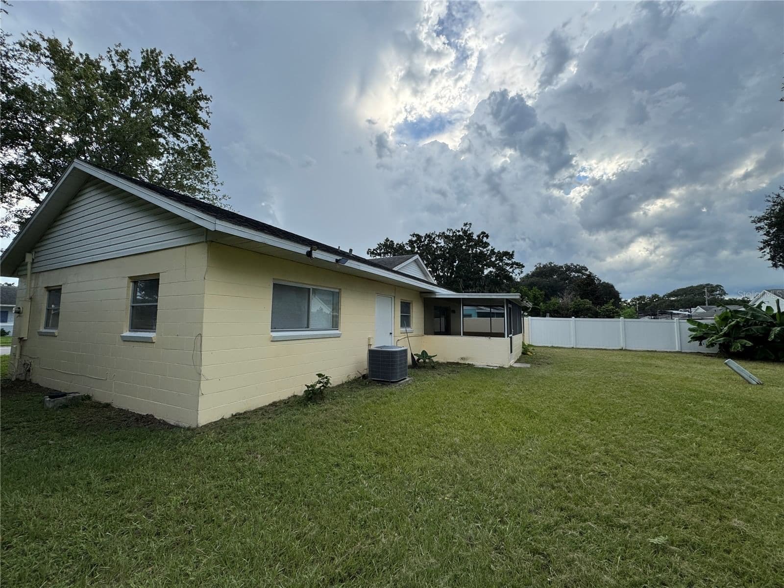 Photo 2 of 3111 ELEUTHERA Lane