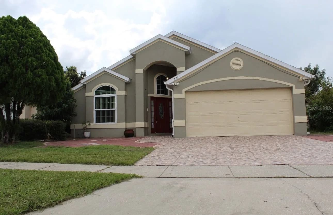 223 LAKE DAVENPORT ESTATES Drive