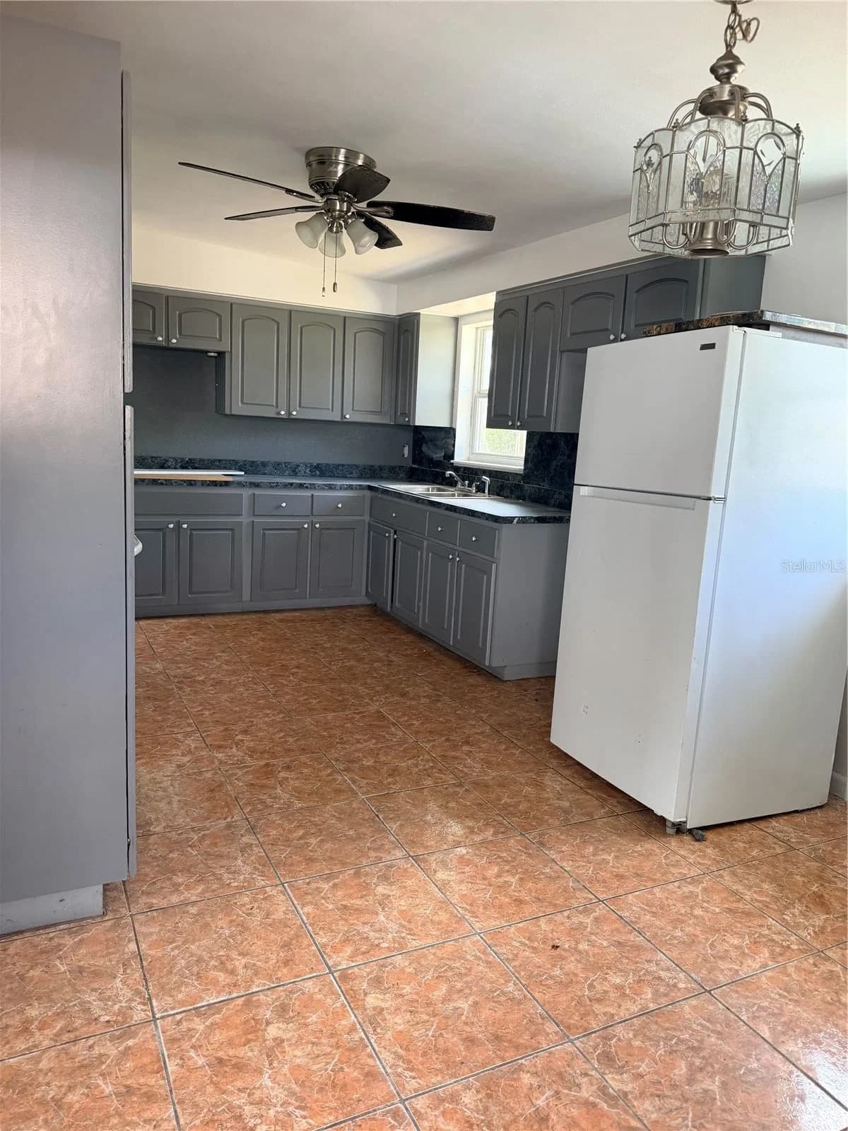 3400 W SUNSET Drive