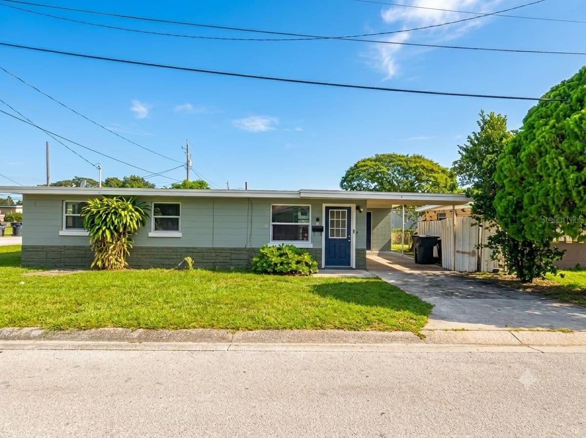 3400 W SUNSET Drive