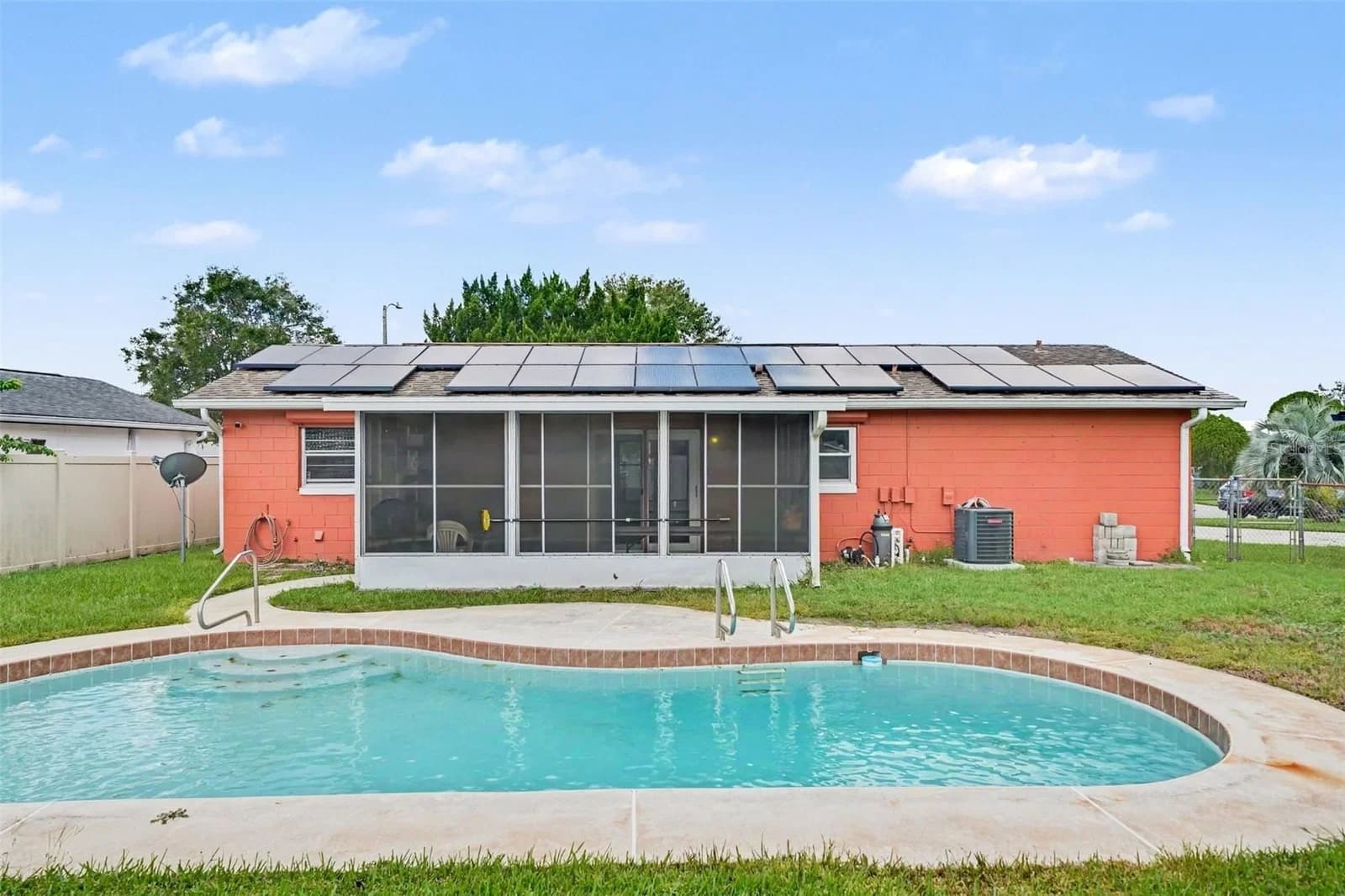 Photo 4 of 1429 NOLTON WAY