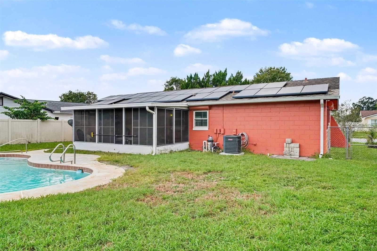 Photo 5 of 1429 NOLTON WAY