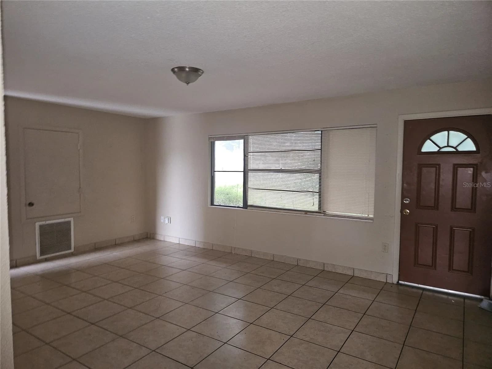 Photo 5 of 7628 BOICE Street
